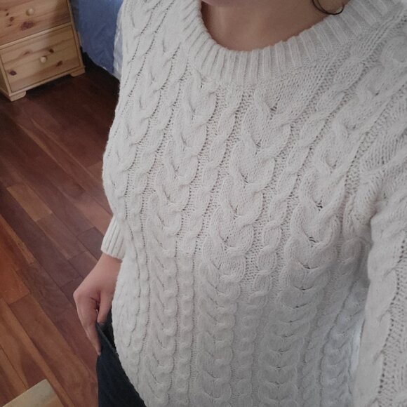 American Eagle Cable Knit Sweater - Picture 3 of 5